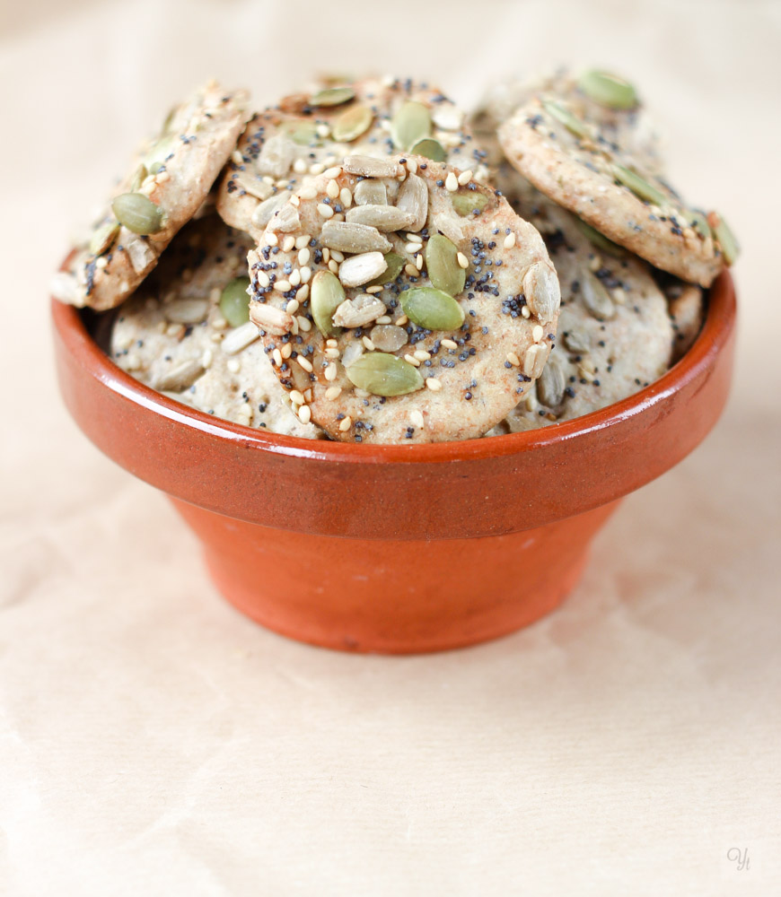 Galletas saladas con semillas