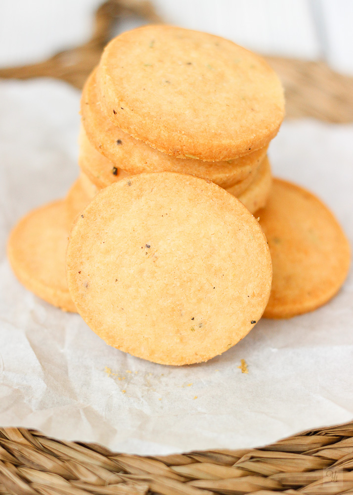 Galletas de parmesano y romero