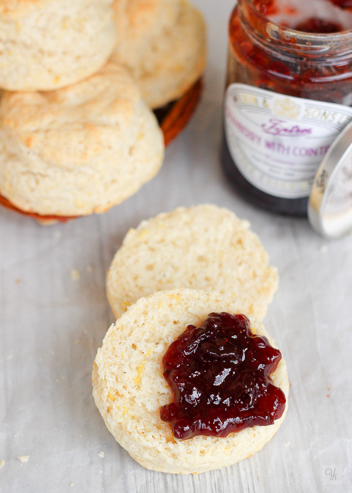 Receta de scones de limón y cardamomo