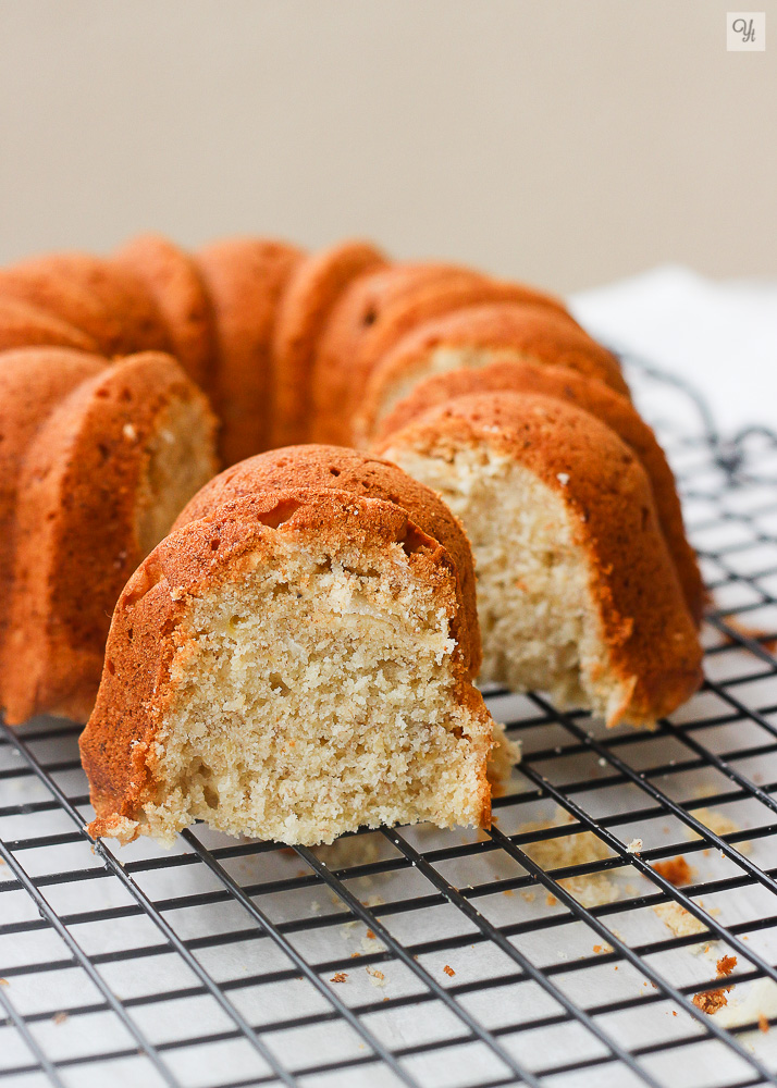 Bundt de plátano y coco