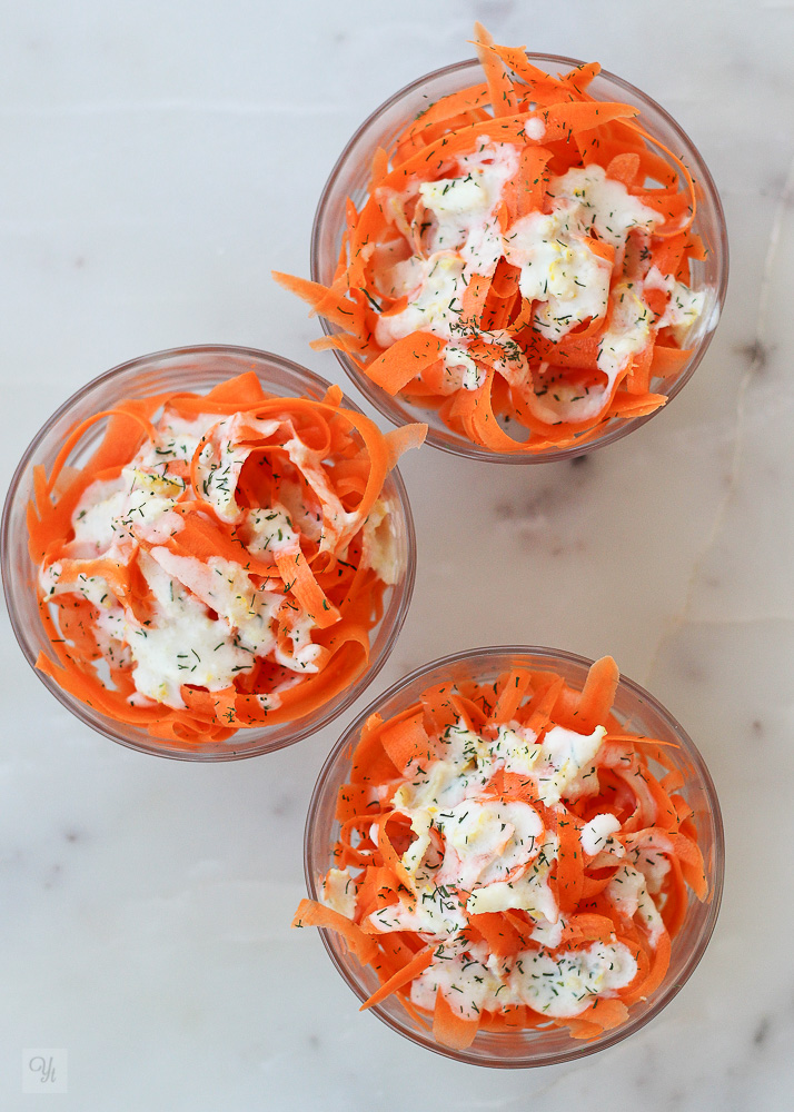 Receta de cintas de zanahoria con salsa de tahini