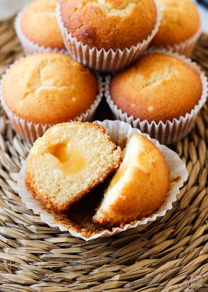 Magdalenas de mascarpone y lemon curd