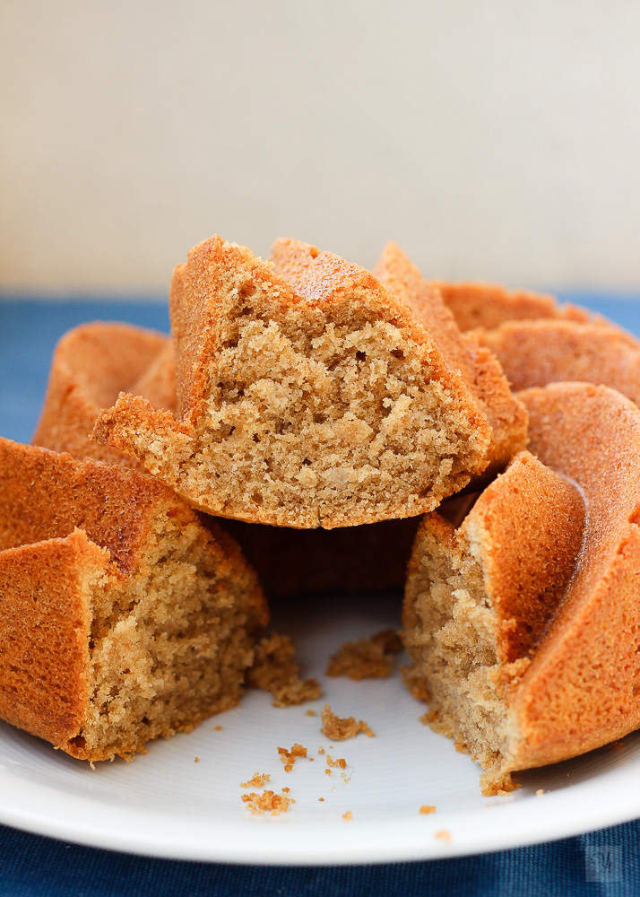 Bizcocho Bundt de café y jengibre