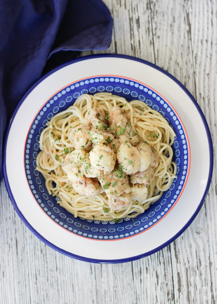 Pasta con coliflor y anchoas