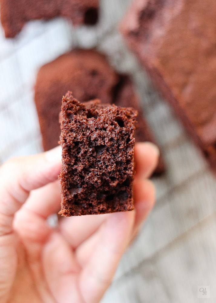 Bizcocho de chocolate, almendras y whisky