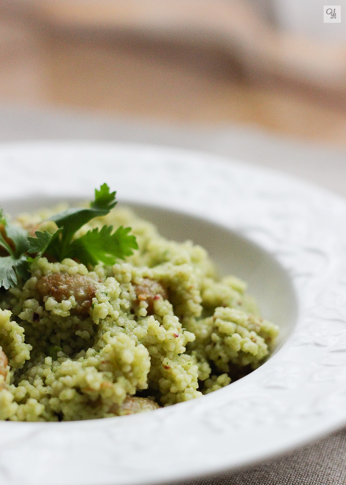 Couscous con gambas y salsa de aguacate